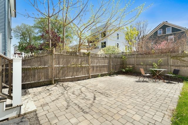 76 Flint St 2, Somerville, MA 02145