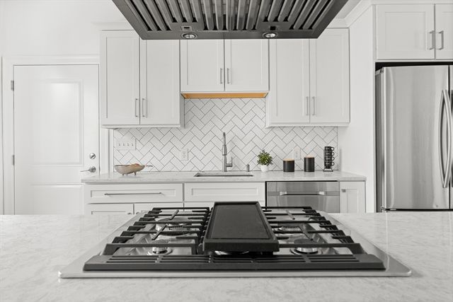 76 Flint St 2, Somerville, MA 02145