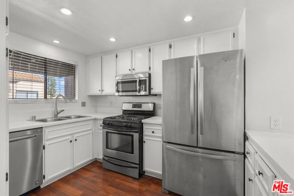 3055 Brea Boulevard 4, Fullerton, CA 92835