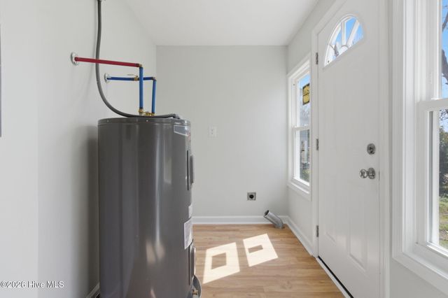 409 E Burgess Street, Elizabeth City, NC 27909