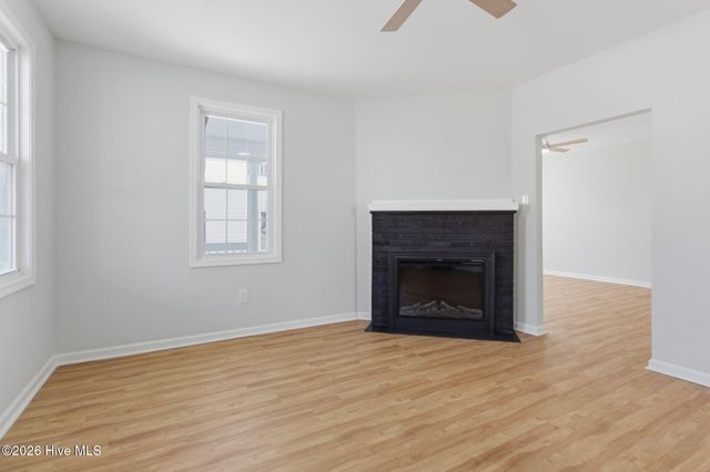 409 E Burgess Street, Elizabeth City, NC 27909