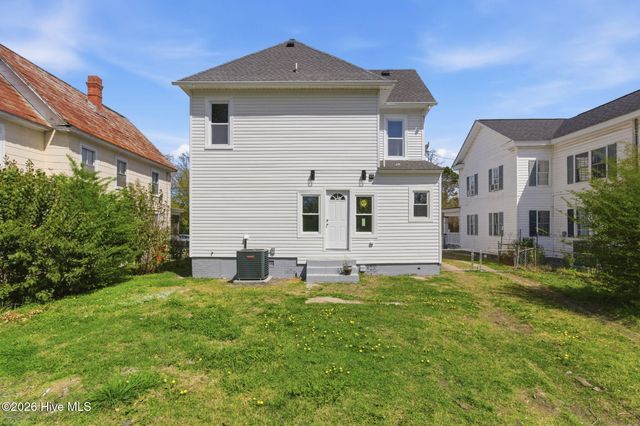 409 E Burgess Street, Elizabeth City, NC 27909