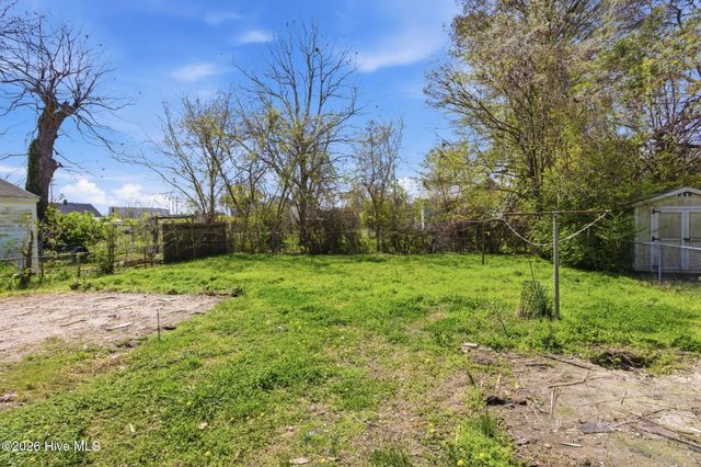 409 E Burgess Street, Elizabeth City, NC 27909