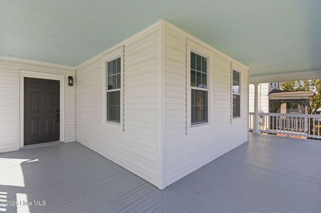 409 E Burgess Street, Elizabeth City, NC 27909