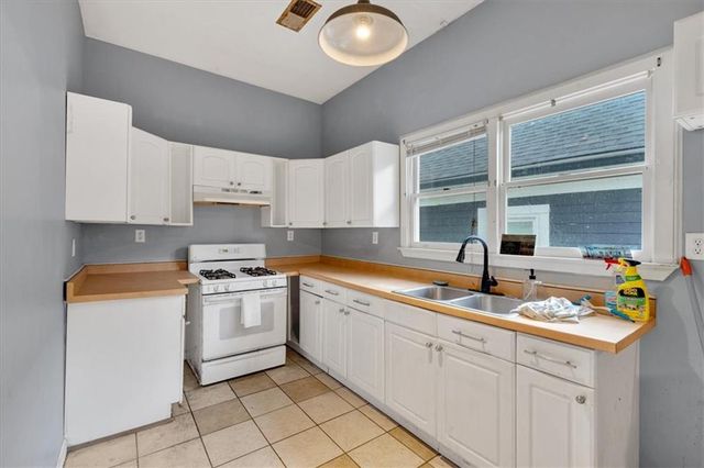 902 Allene SW Avenue, Atlanta, GA 30310