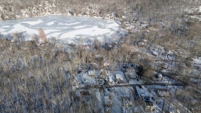 10 Flatbush Rd, Vernon Twp., NJ 07461