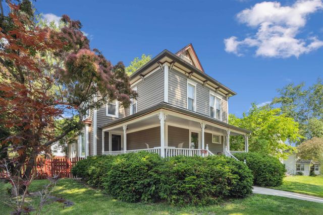 1021 Tremont Street, Cedar Falls, IA 50613
