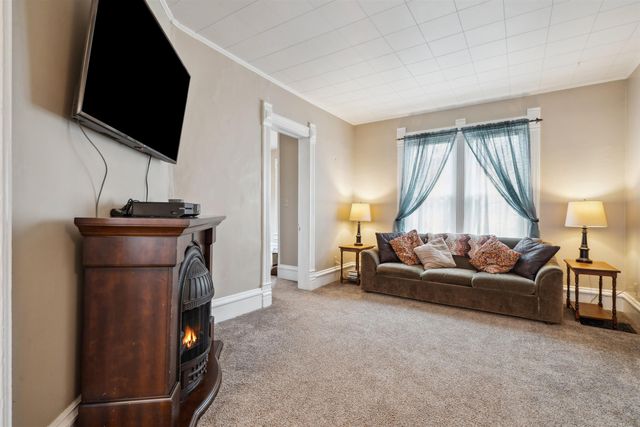 1021 Tremont Street, Cedar Falls, IA 50613