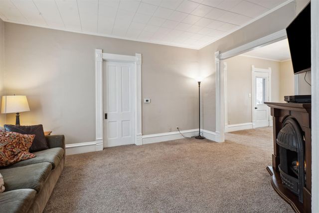 1021 Tremont Street, Cedar Falls, IA 50613