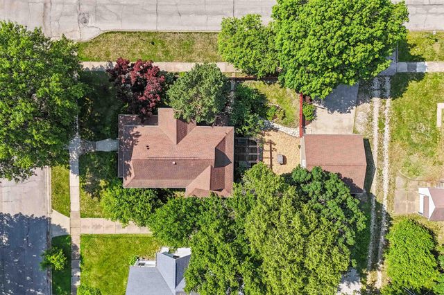 1021 Tremont Street, Cedar Falls, IA 50613
