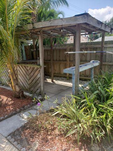 491 3rd Avenue, Satellite Beach, FL 32937