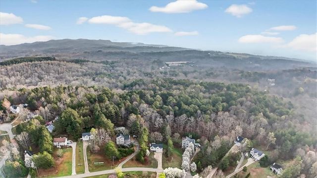 198 Whispering Waters Drive, Jasper, GA 30143