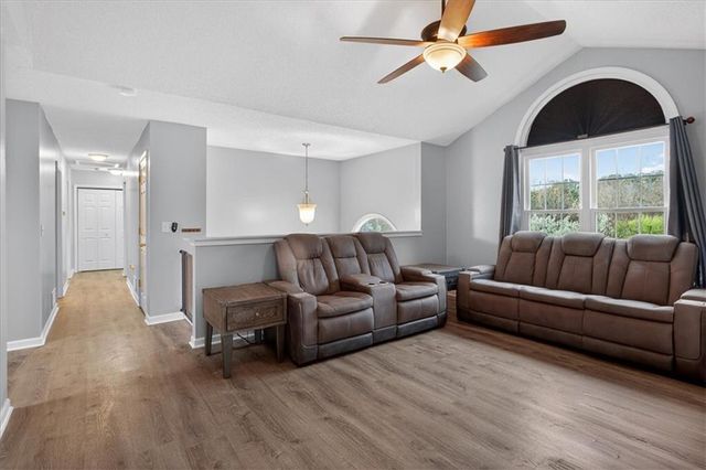 198 Whispering Waters Drive, Jasper, GA 30143