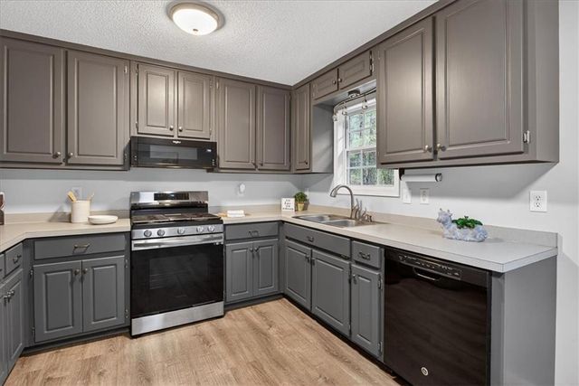 198 Whispering Waters Drive, Jasper, GA 30143