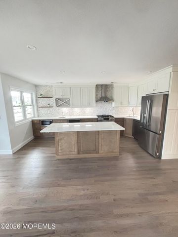 105 Sanborn Avenue, Point Pleasant Beach, NJ 08742