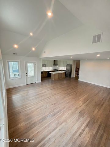 105 Sanborn Avenue, Point Pleasant Beach, NJ 08742