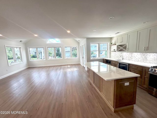 105 Sanborn Avenue, Point Pleasant Beach, NJ 08742