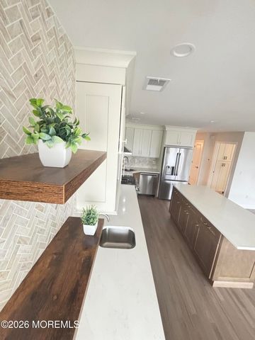 105 Sanborn Avenue, Point Pleasant Beach, NJ 08742