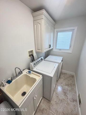 105 Sanborn Avenue, Point Pleasant Beach, NJ 08742