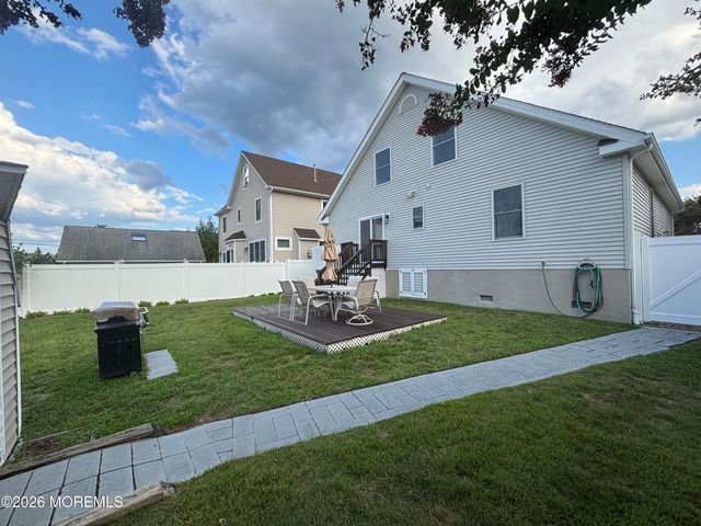 105 Sanborn Avenue, Point Pleasant Beach, NJ 08742