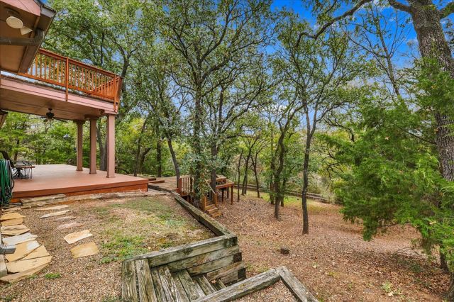 1231 Oak View Court, Oak Point, TX 75068