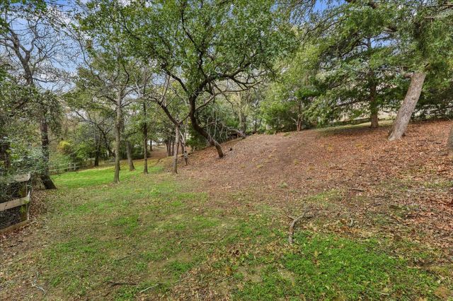 1231 Oak View Court, Oak Point, TX 75068