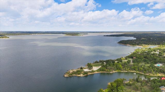 1231 Oak View Court, Oak Point, TX 75068
