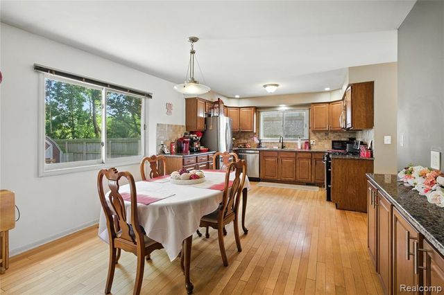 47608 Ramblewood Drive, Chesterfield, MI 48051