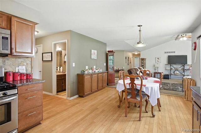 47608 Ramblewood Drive, Chesterfield, MI 48051