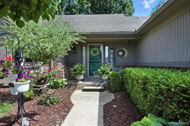 47608 Ramblewood Drive, Chesterfield, MI 48051