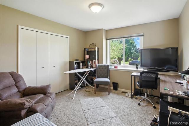 47608 Ramblewood Drive, Chesterfield, MI 48051