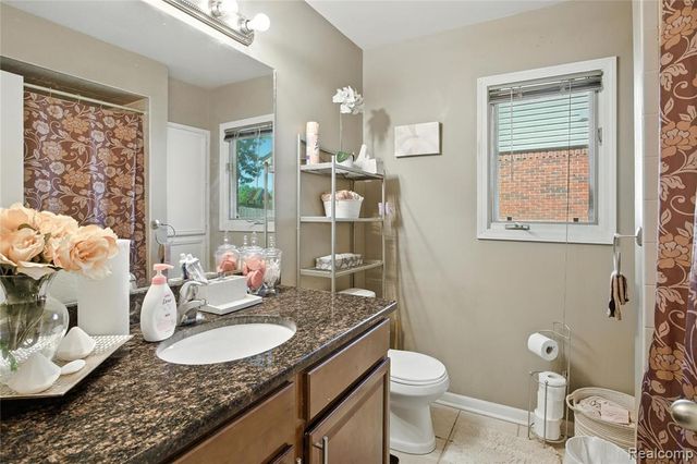 47608 Ramblewood Drive, Chesterfield, MI 48051