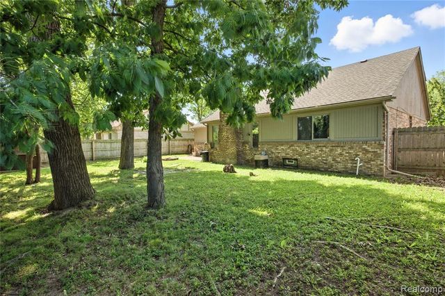 47608 Ramblewood Drive, Chesterfield, MI 48051