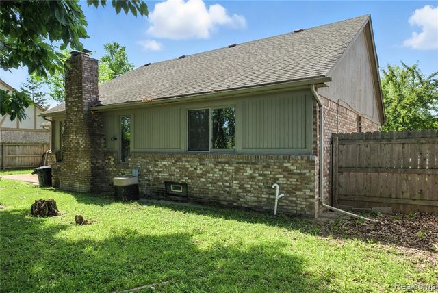 47608 Ramblewood Drive, Chesterfield, MI 48051