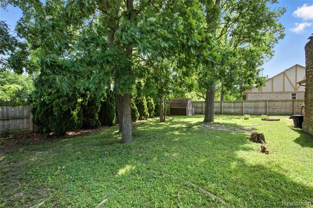 47608 Ramblewood Drive, Chesterfield, MI 48051