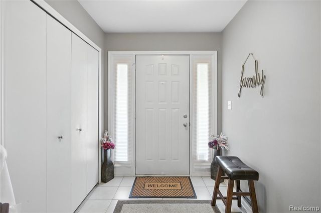 47608 Ramblewood Drive, Chesterfield, MI 48051