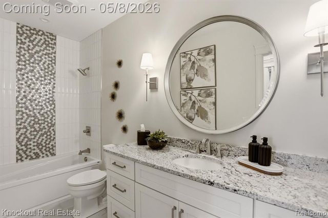 27 Hanover Drive, Frankenmuth, MI 48734