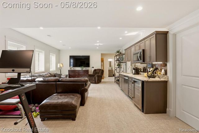 27 Hanover Drive, Frankenmuth, MI 48734