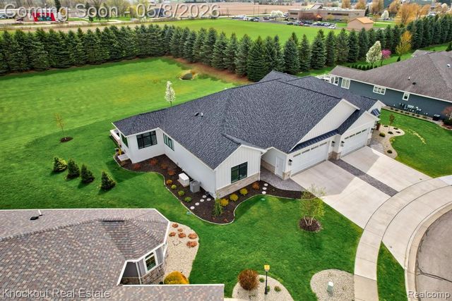 27 Hanover Drive, Frankenmuth, MI 48734
