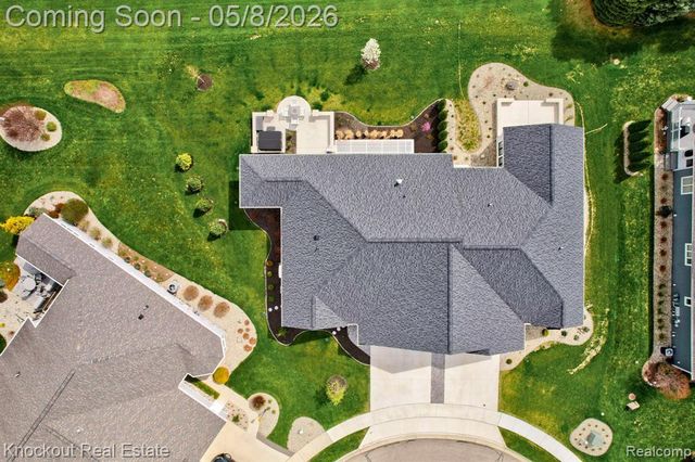 27 Hanover Drive, Frankenmuth, MI 48734