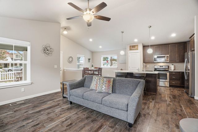 1625 N Holl Blvd, Liberty Lake, WA 99016