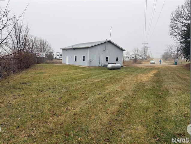 197 Old Springfield Road, Bourbon, MO 65441