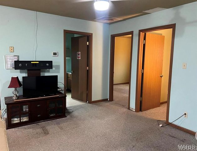 197 Old Springfield Road, Bourbon, MO 65441