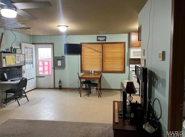 197 Old Springfield Road, Bourbon, MO 65441