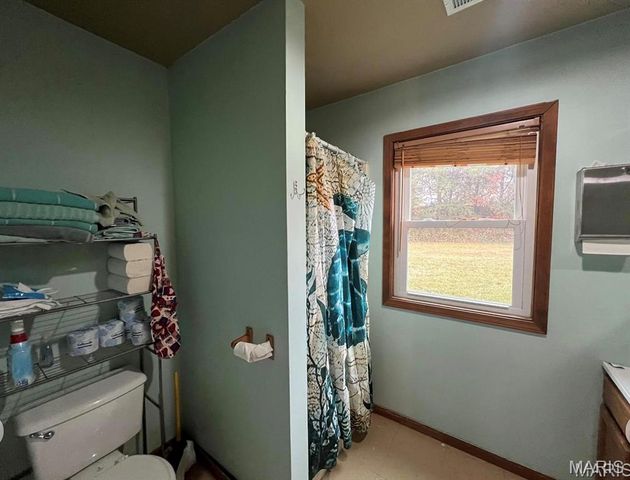 197 Old Springfield Road, Bourbon, MO 65441