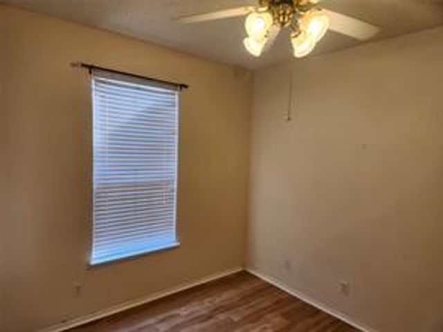 3001 Newport Avenue, Denton, TX 76209