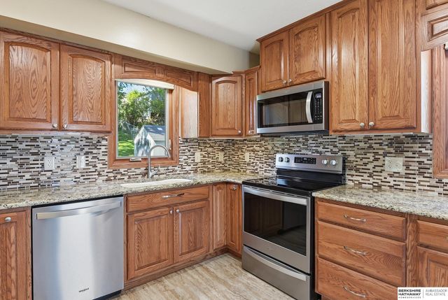 9323 Fowler Avenue, Omaha, NE 68134