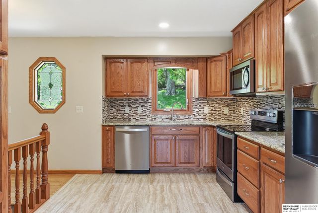 9323 Fowler Avenue, Omaha, NE 68134