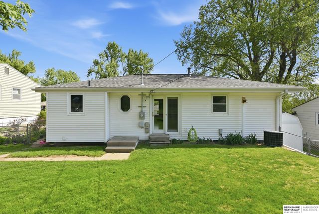 9323 Fowler Avenue, Omaha, NE 68134