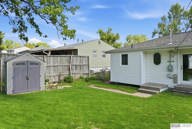 9323 Fowler Avenue, Omaha, NE 68134